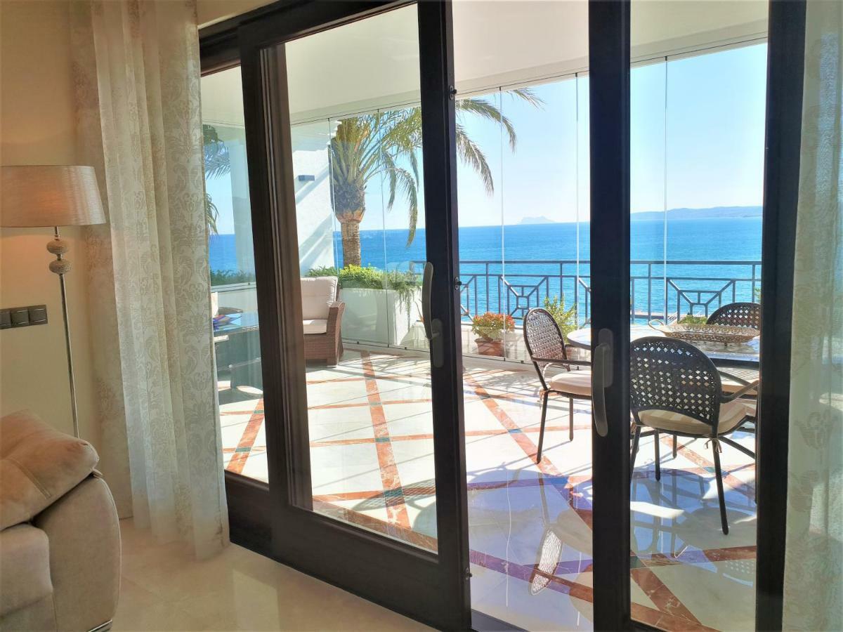 Luxury Apartment Frontal To The Sea In Estepona Doncella Beach Exterior photo